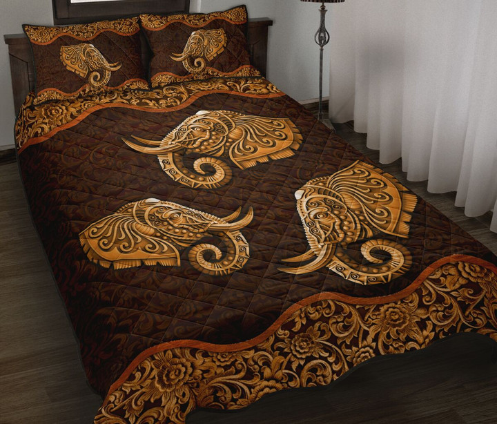 Elephant Wood Carving Quilt Bed Set