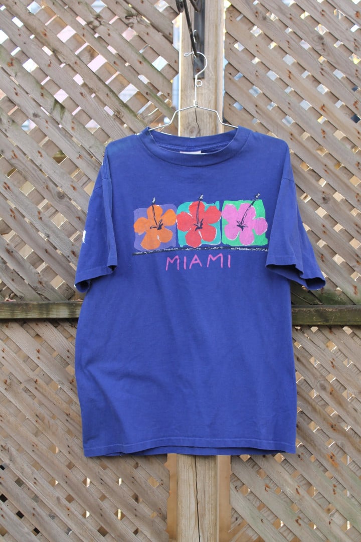 Vintage T shirt  Miami Florida  Flower  Floral Graphic  Big  80s  90s  Streetwear Fashion  Travel  Vacation