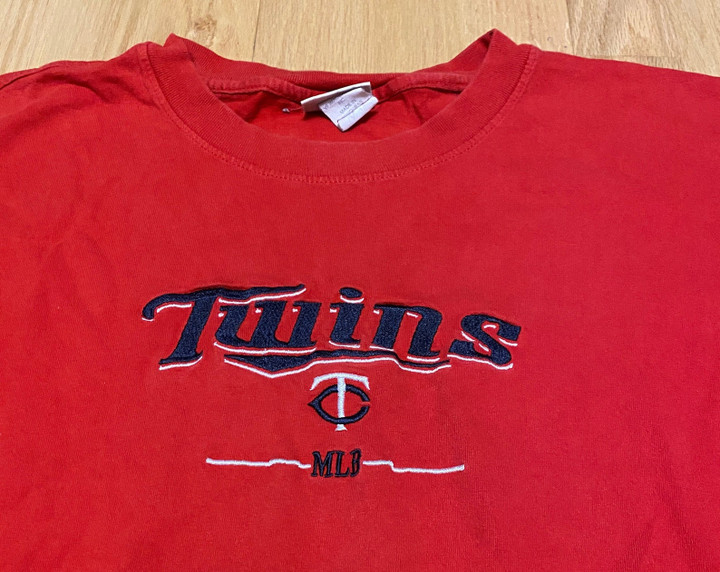 Vintage Lee Sports Minnesota Twins Stitched Red Short Sleeve T Shirt