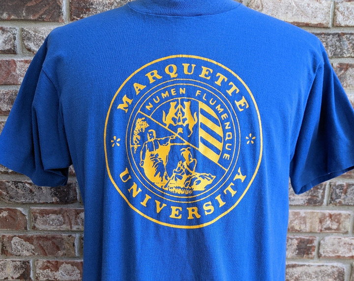 80s90s Vintage Marquette University T Shirt Warriors  Golden Eagles