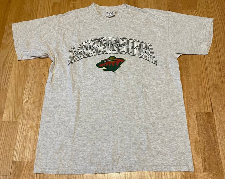 Vintage Lee Sports Minnesota Wild Spell Out Logo Gray Short Sleeve T Shirt