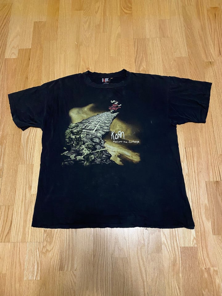 Vintage Korn Follow The Leader Giant Distressed Black Short Sleeve T Shirt