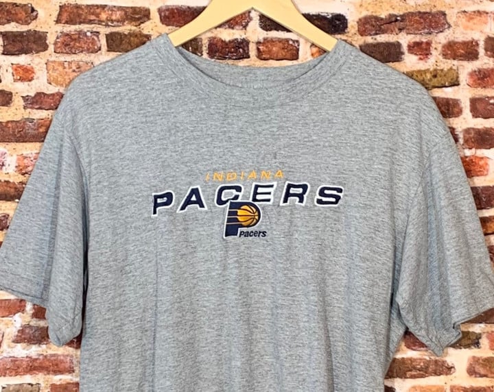 Vintage 90s Indiana Pacers Classic Embroidered T Rare