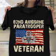 82nd Airborne Paratrooper Veteran T-Shirt Retro Graphic USA Flag Shirt Gifts For Army Veterans