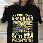 Eagle Proud Grandson Of A World War II Veteran Shirt Vintage US Flag T-Shirt Gifts For Grandpa