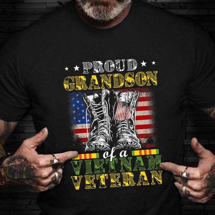 Son Of A Vietnam Veteran T-Shirt Proud Military Family Vietnam Veteran Dad Shirt