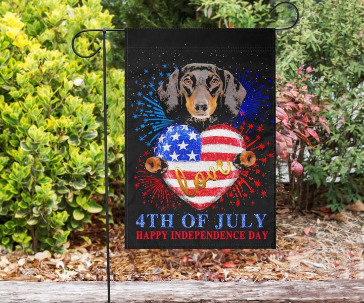 Dachshund Hug Heart Love 4th Of July Happy Independence Day Flag Best American Flag For House