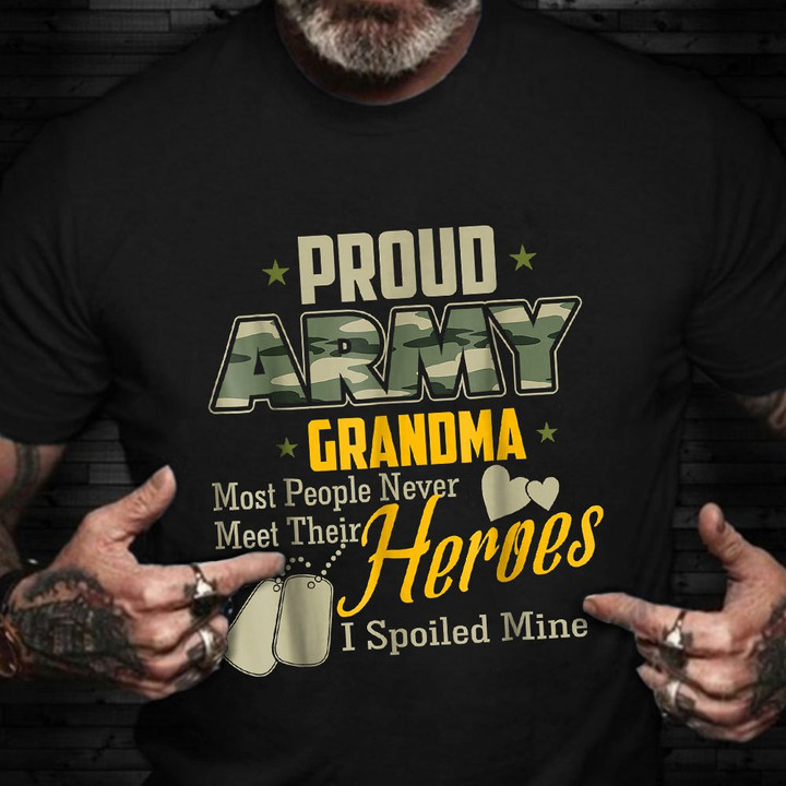 Proud Army Grandma T-Shirt American Pride Army Veteran Shirt Veteran Day Ideas Gifts Grandma