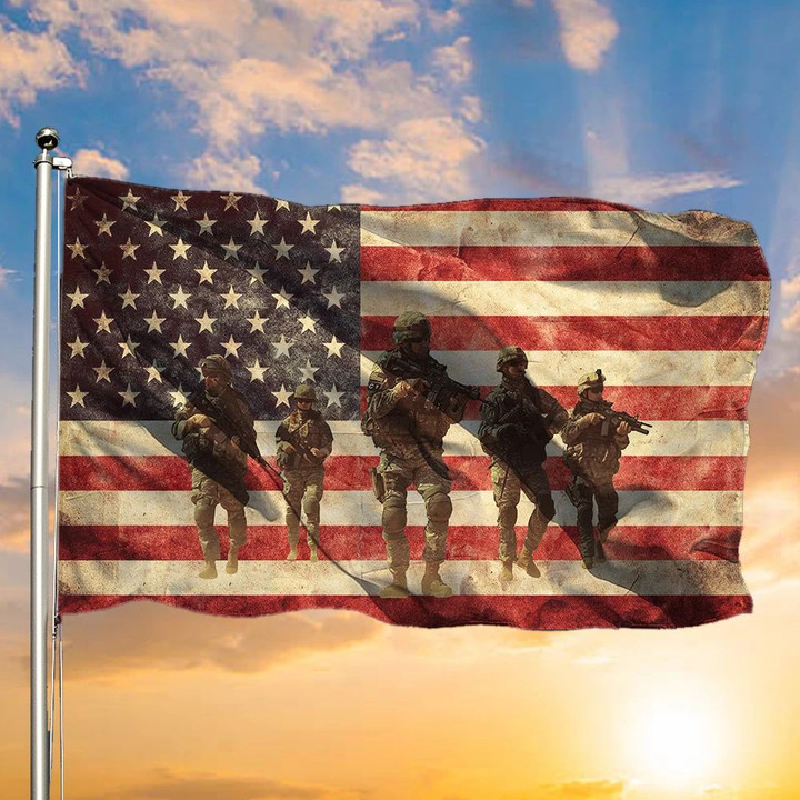 American Soldier USA Flag Vintage Patriotic Indoor Outdoor Decoration Gift For Soldiers