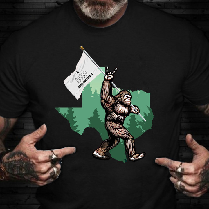 Bigfoot I Stand With Texas Shirt Come And Take It Razor Wire Flag T-Shirt MAGA Merch