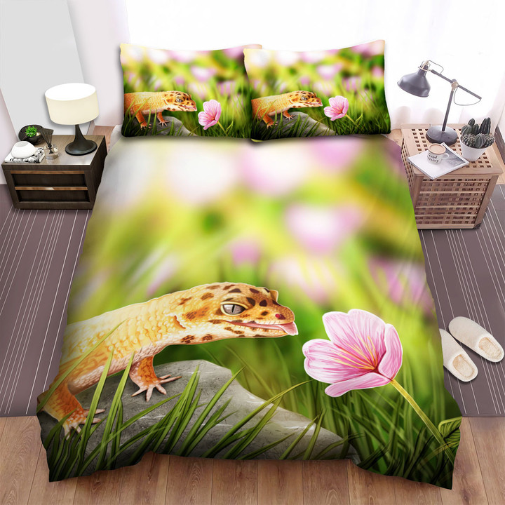 The Wild Animal - The Leopard Gecko Smelling A Pink Flower Bed Sheets Spread Duvet Cover Bedding Sets