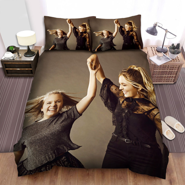 Lennon & Maisy Are Smiling And Posting Bed Sheets Spread Comforter Duvet Cover Bedding Sets