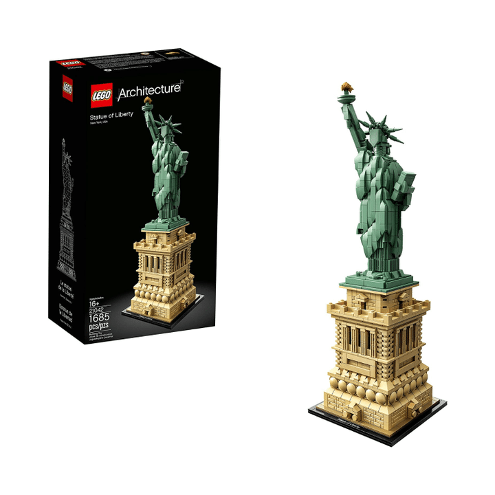 Lego Architecture 21042 The Statue of Liberty Kit (1685 Pieces)