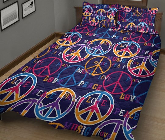CHEH1006 Hippie Peace Love Music Quilt Bed Set