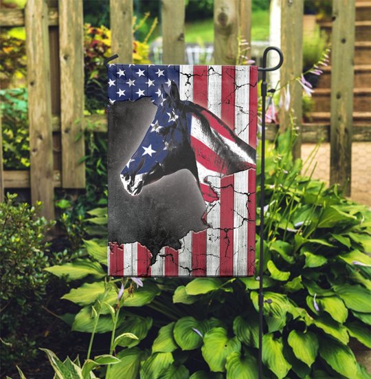 THF0260 Horse Flag