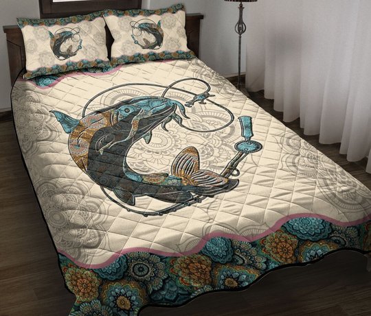 MHE0201 Catfish Quilt Bed Set