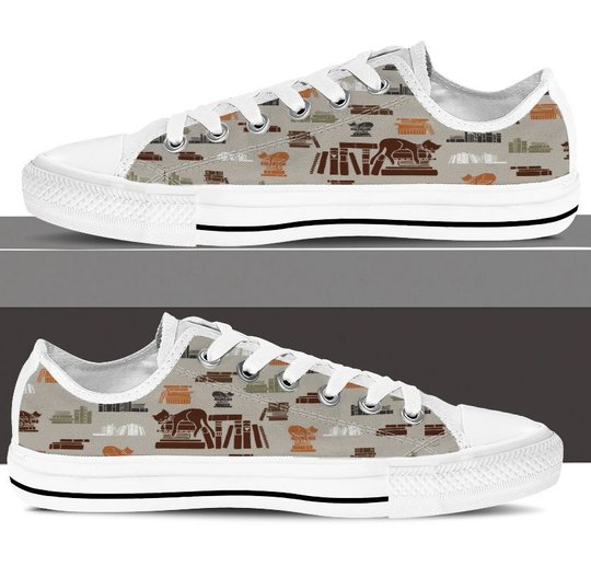 THS1068 CAT AND BOOKS LOW TOP