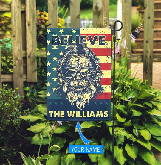 THF20071601 Bigfoot Personalized Flag
