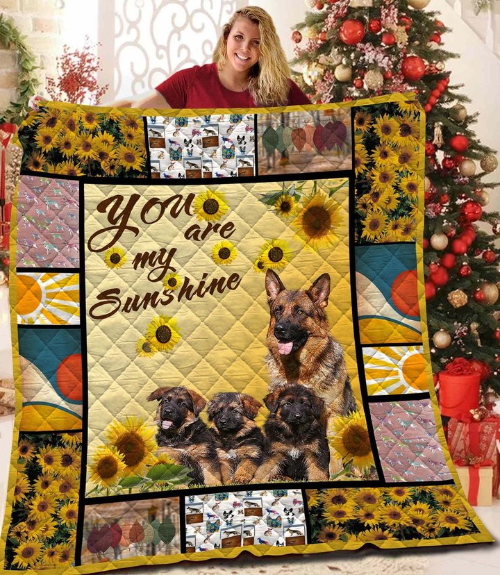 QUI28012 German Shepherd Sunflower Quilt Blanket