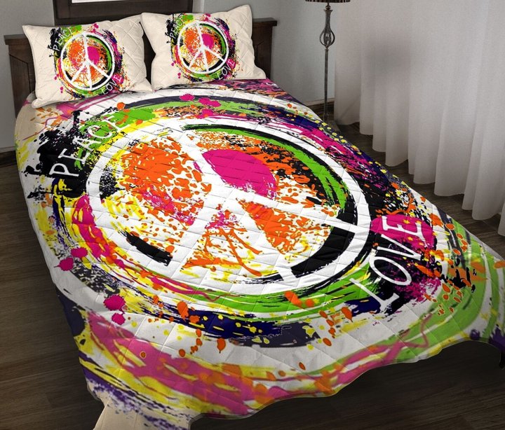 CHEH1005 Hippie Peace Love Quilt Bed Set