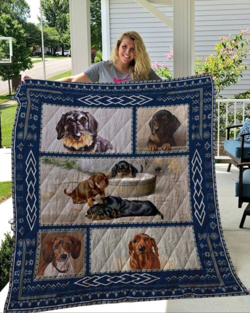 QUI12004 Dachshund Quilt Blanket