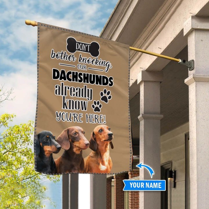 BIF1402 Dachshund Don't bother knocking Flag