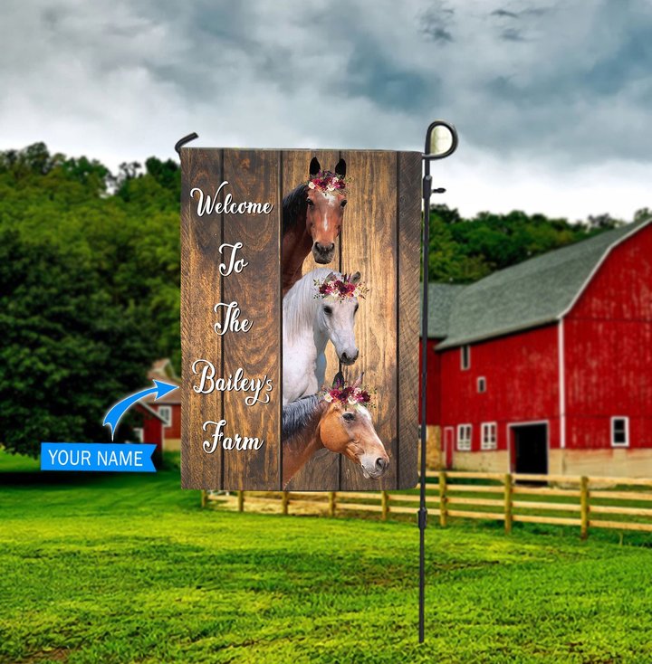 THF20070401 Horse welcome to the Farm Personalized Garden Flag