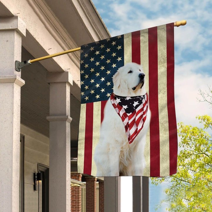 BIF0229 Great Pyrenees House Flag
