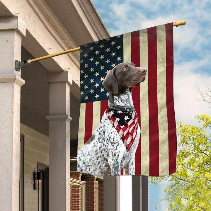 BIF0226 German Shorthaired Pointer House Flag