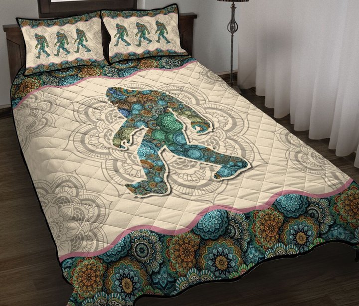 DVE20072306 BigFoot Camping Quilt Bed Set