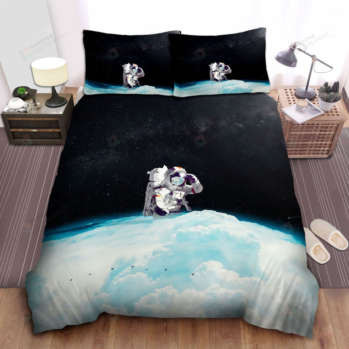 Astronaut In The Cloud Illustration Bed Sheets Spread Comforter Duvet Cover Bedding Sets