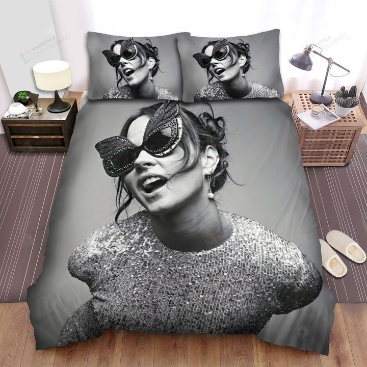 Amanda Shires Black And White Background Bed Sheets Spread Comforter Duvet Cover Bedding Sets
