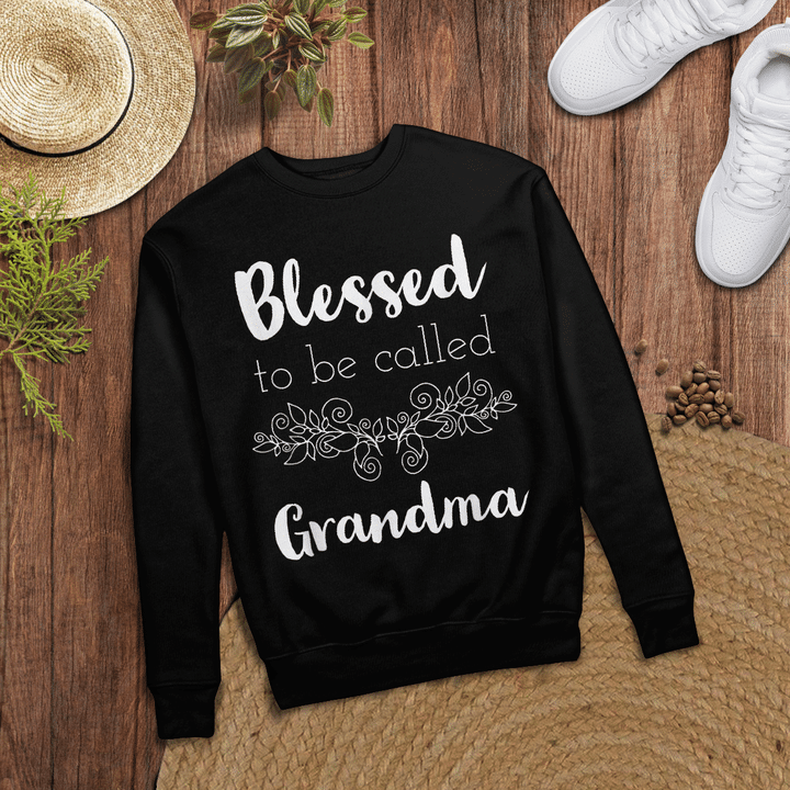 Woonistore - Blessed To Be Called Grandma White Text Mothers Day Gift T-Shirt