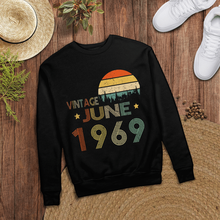 Woonistore - Born in June 1969 Vintage Retro T-Shirt 50th Birthday Gifts