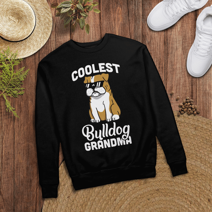 Woonistore - Coolest English Bulldog Grandma Funny Dog Gift Premium T-Shirt