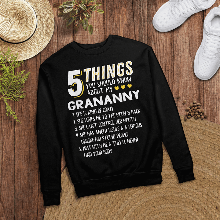 Woonistore - Funny 5 Things Grandma Grananny Gift Idea T-Shirt