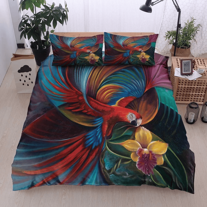 Flying Macaw Bedding Set