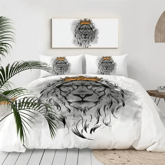 Crowned Lion Bedding Set