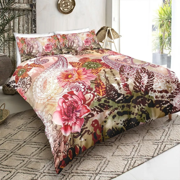 Flowers Red Paisley Bedding Set