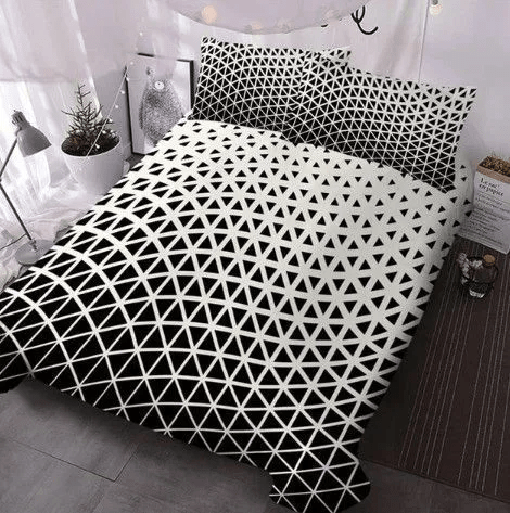 Black White Geometric Pattern Bedding Set