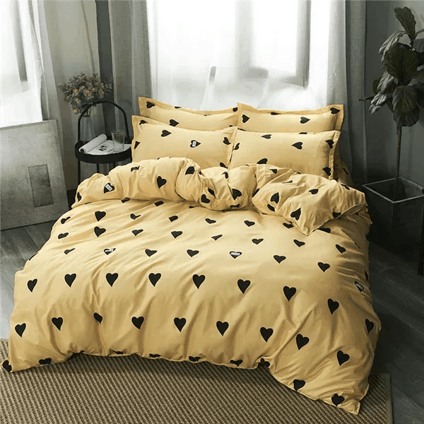Black Heart On Yellow Bedding Set