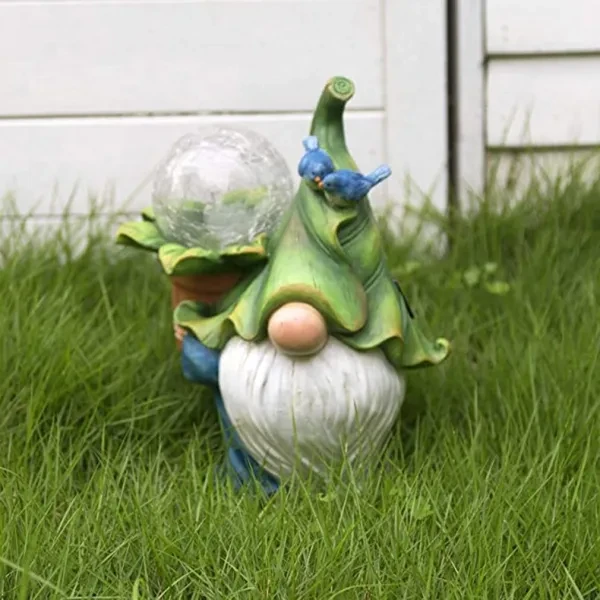 Resin Gnome Figurine Carrying LED Solar Light