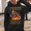 BeKingArt Biker Gifts For Biker Chick Wife Lady Never Underestimate Woman With Motorcycle And Born In February - Standard Hoodie