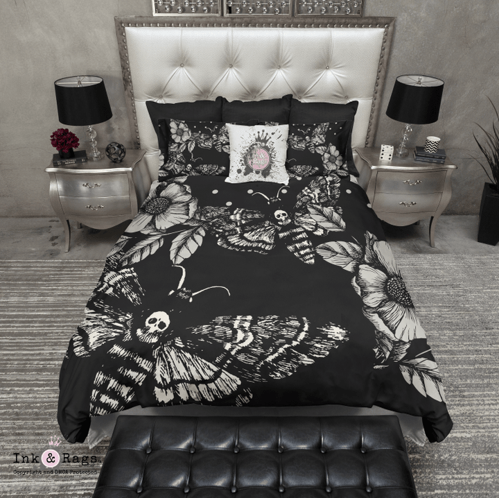 Death Moth And Flower On Black Bedding Set MH03147298