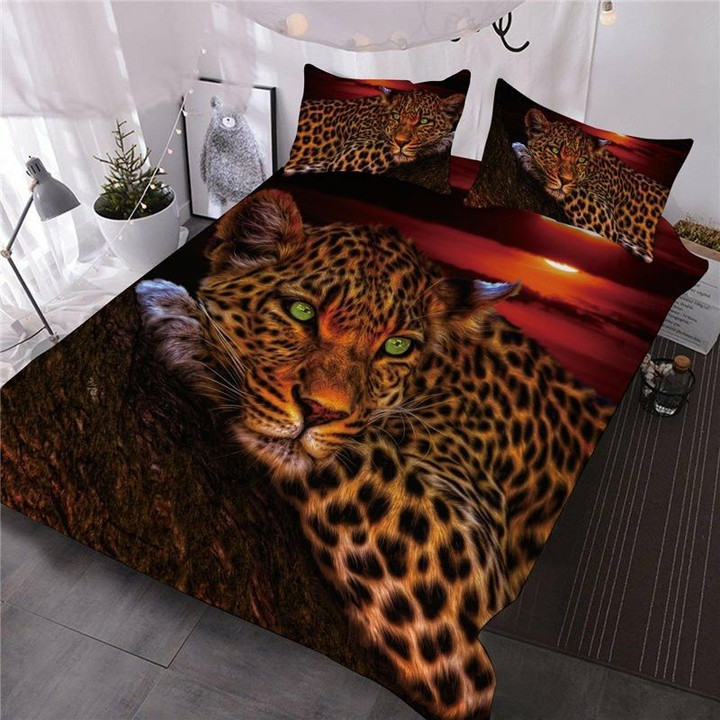 Wild Leopard Lying On The Trunk Digital Printed 3pcs 3d Lightweight Warm Soft Feather Bedding Sets BDN267988
