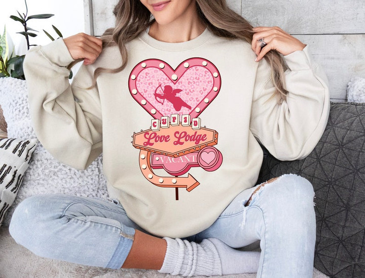 Cupid Love Lodge Style Printed Tshirt