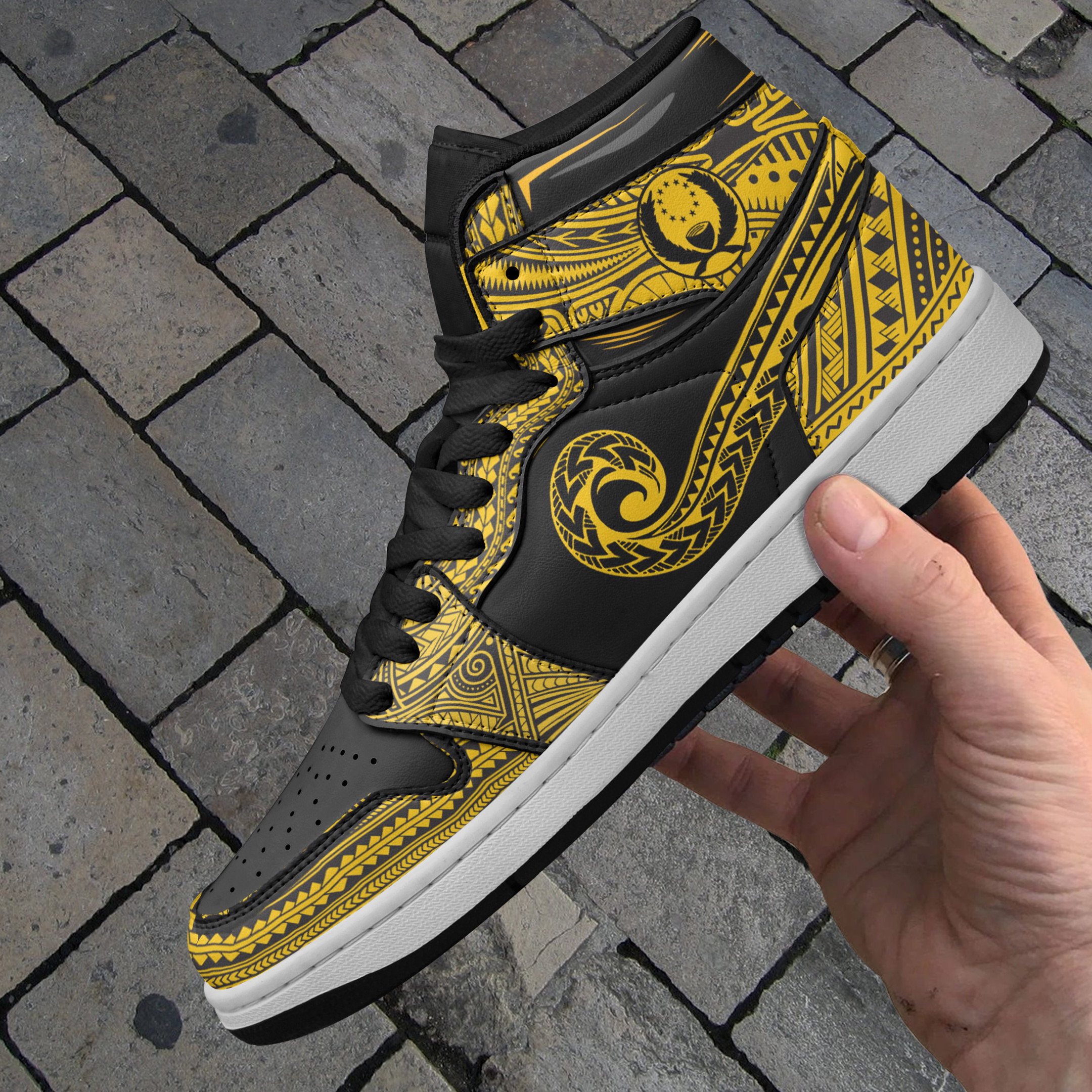 Pohnpei Custom Shoes - Polynesian Pattern JD Sneakers Black And Yellow