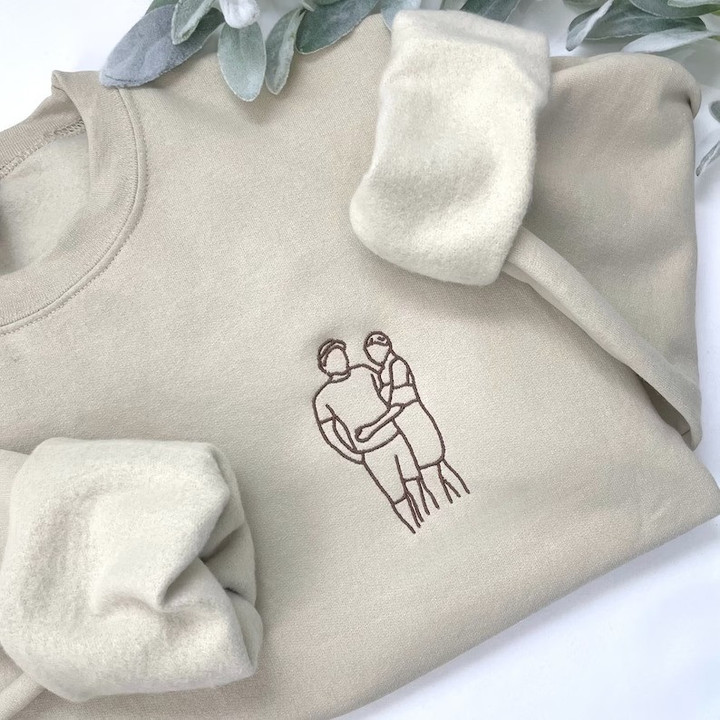 Personalized Customized Outline Embroidery Crewneck Photo Portrait