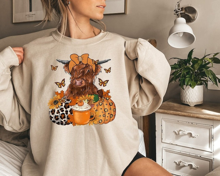 Highland Cow Fall Sweatshirt, Fall Heifer Shirt, Highland Cow Shirt, Fall Sweater, Fall Vibes Shirt, Fall Season Gifts, Pumpkin Cow Shirt