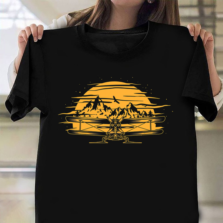 Airplane Propeller With Mountains Sky Shirt Vintage Graphic T-Shirt Grandfather Gift